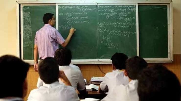 एक लाख नौकरियों के लक्ष्य को मिली रफ्तार, शिक्षा में 17 हजार से अधिक पदों पर भर्ती