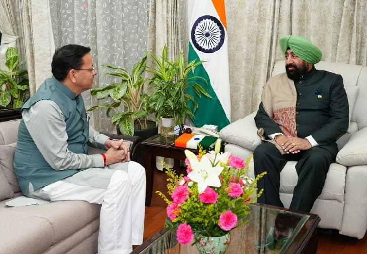 CM धामी ने राज्यपाल लेफ्टिनेंट जनरल गुरमीत सिंह (सेवानिवृत्त) से की भेंट