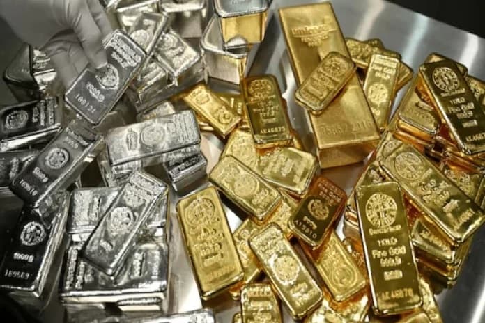 चांदी की चमक पड़ी फीकी, सोने के भाव भी टूटे; खरीदारी से पहले जानें रेट