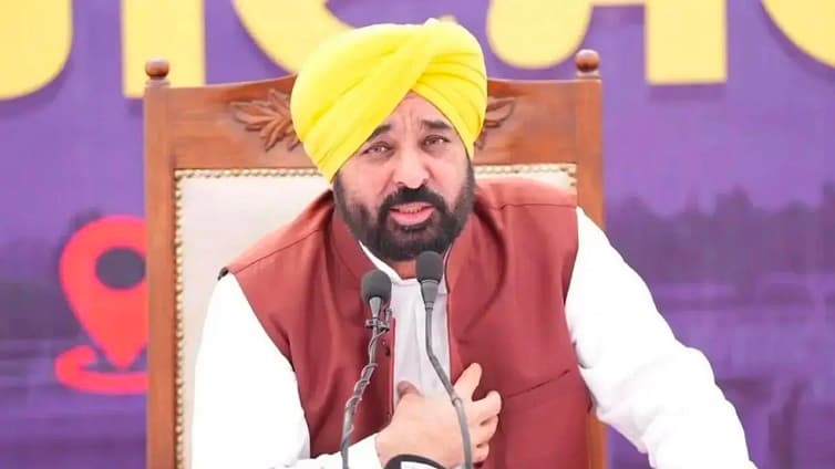 नशे की सप्लाई पर BJP को घेरा, CM मान बोले- गुजरात के बंदरगाहों से कैसे पहुंचा ड्रग्स?