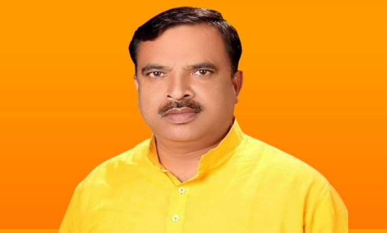 'मस्जिद ले जाकर पत्नी का अपमान करा सकते हैं, सम्मान से देवी दर्शन से है परहेज': प्रकाश पाल