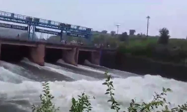 सीएम योगी के प्रयासों से 30 साल बाद मीरजापुर का जरगो बांध पानी से लबालब, किसान गदगद