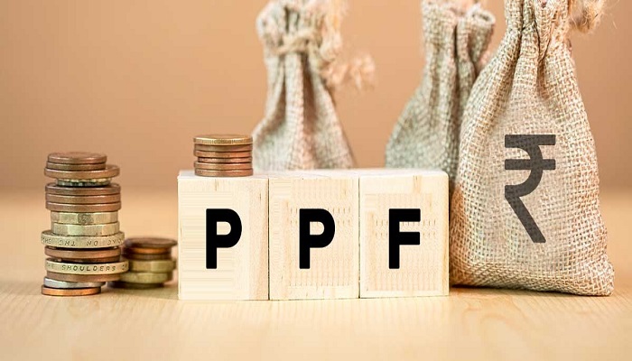 PPF अकाउंट होल्डर 5 अप्रैल से पहले पूरा कर लें ये काम, वरना हो जाएगा लाखों का नुकसान