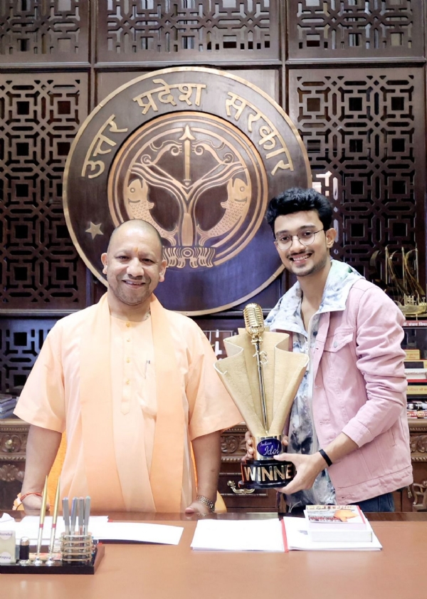 Indian Idol-13 winner Rishi Singh met CM Yogi