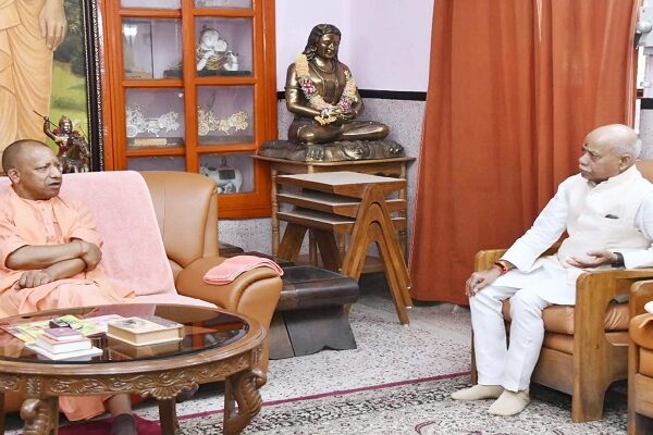 Himachal Pradesh Governor met CM Yogi