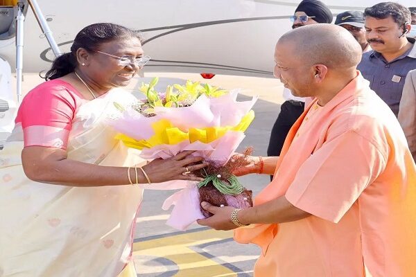 CM Yogi congratulated President Draupadi on her birthday