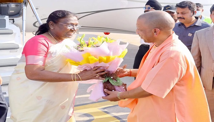 CM Yogi congratulated President Draupadi on her birthday