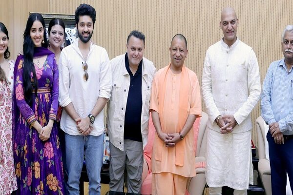 Gadar-2 team met CM Yogi