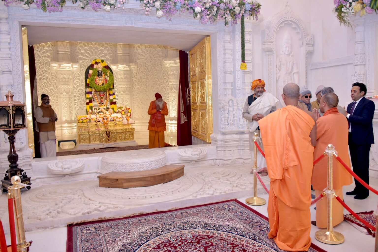 CM Yogi did darshan of Shri Ramlala