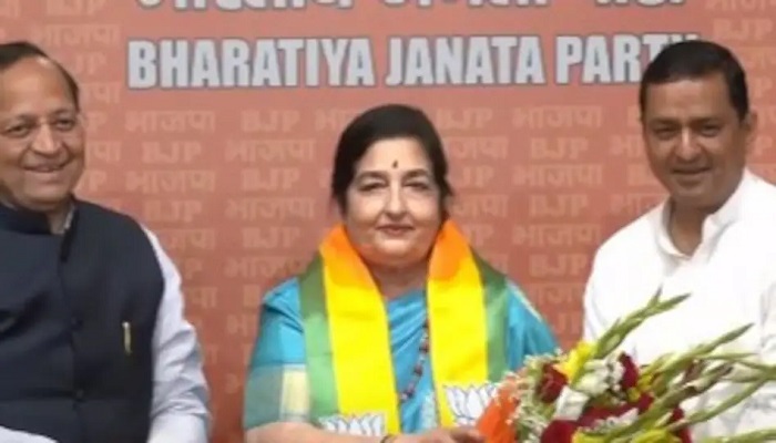 Singer Anuradha Paudwal joins BJP