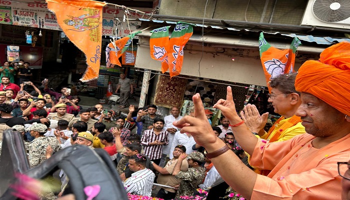 Crowd of people gathered in CM Yogi's road show