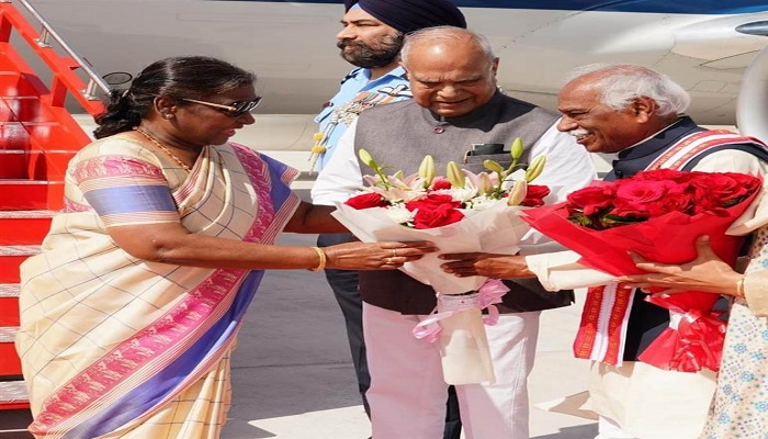 President Draupadi Murmu was welcomed by Bandaru Dattatreya