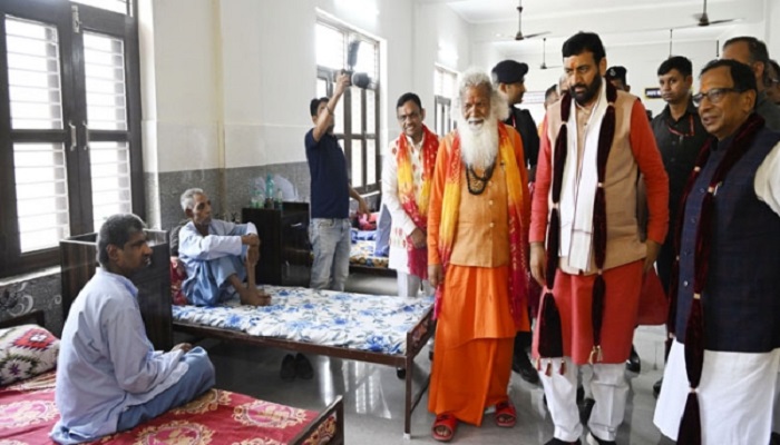 मुख्यमंत्री नायब सिंह ने किया वृद्ध आश्रम का उद्घाटन, वृद्धजनों से मुलाकात कर जाना हाल