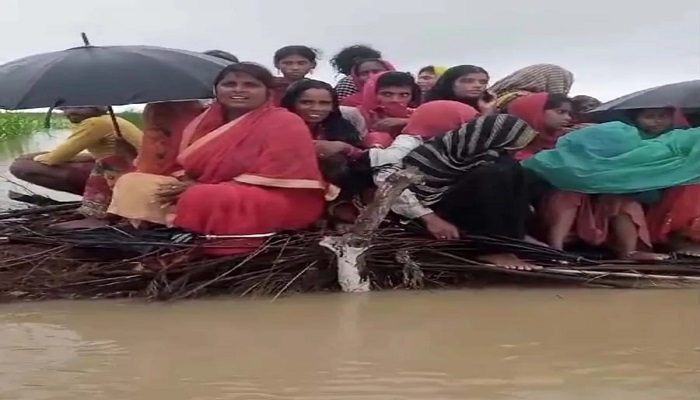 श्रावस्ती और कुशीनगर में बाढ़ में फंसे 87 लोगों की रेस्क्यू कर बचायी गयी जान