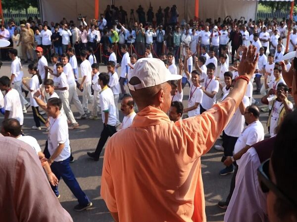 CM Yogi flagged off 'Run for Unity'