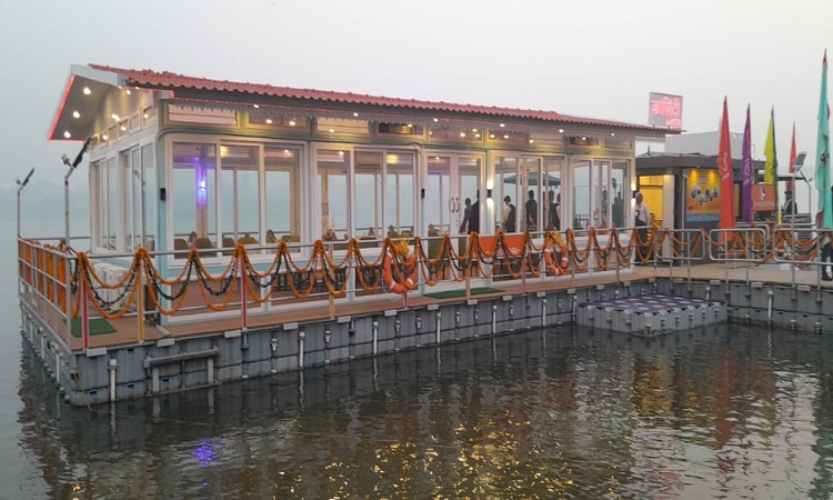 Floating Restaurant