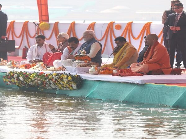 PM Modi performed Sangam Abhishek