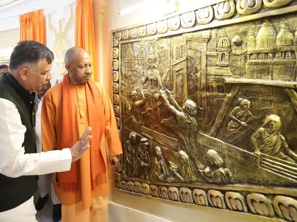 CM Yogi inaugurated the main gate of UP Vidhan Sabha