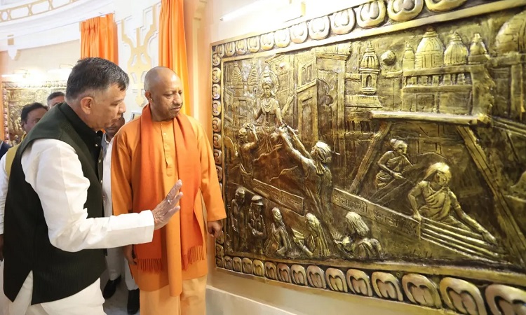 CM Yogi inaugurated the main gate of UP Vidhan Sabha