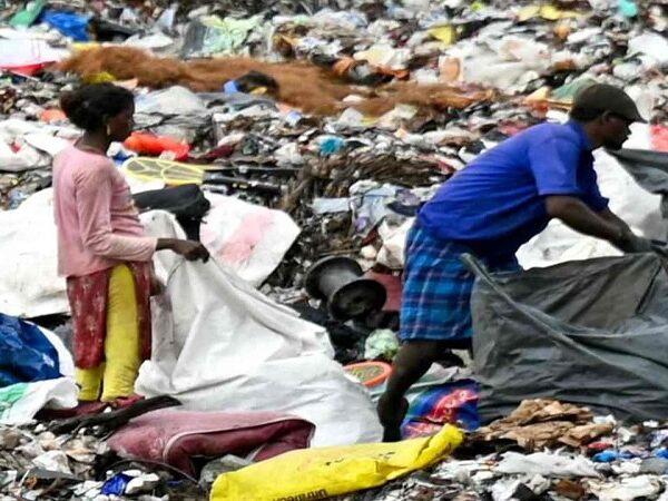 Garbage pickers will also get the benefit of 'Namaste Yojana'