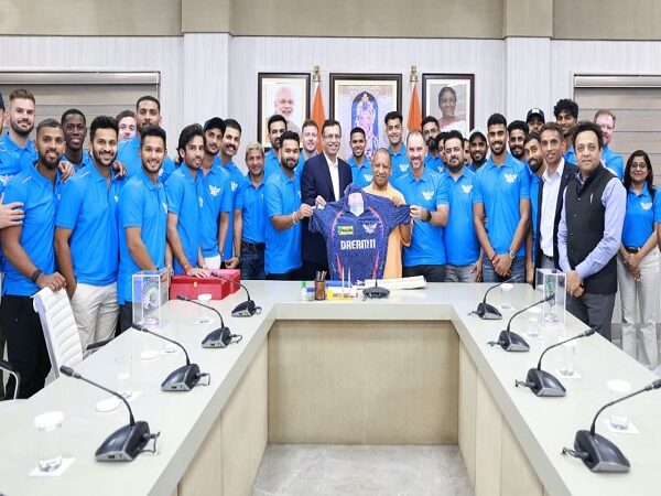 Lucknow Super Giants team met CM Yogi