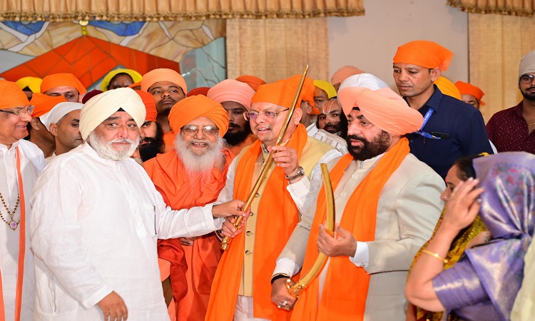 The first group going for Shri Hemkund Sahib Yatra was sent off
