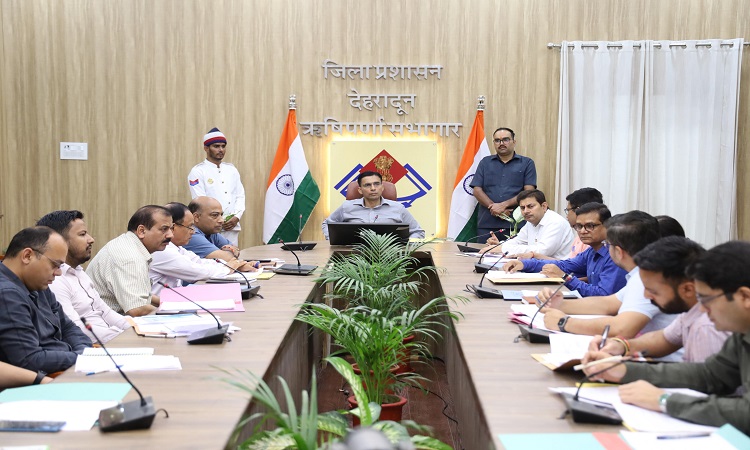 DM Savin Bansal