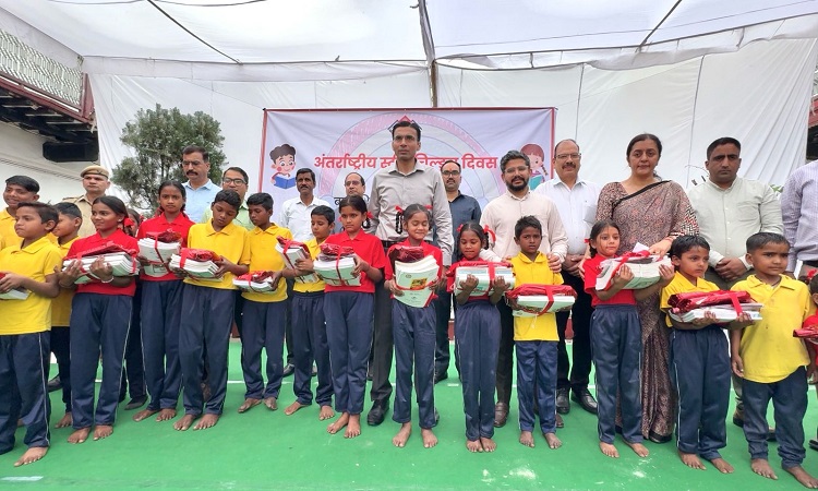DM Savin Bansal