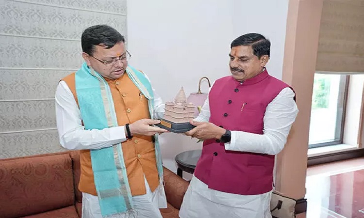 CM Dhami met Chief Minister Mohan Yadav
