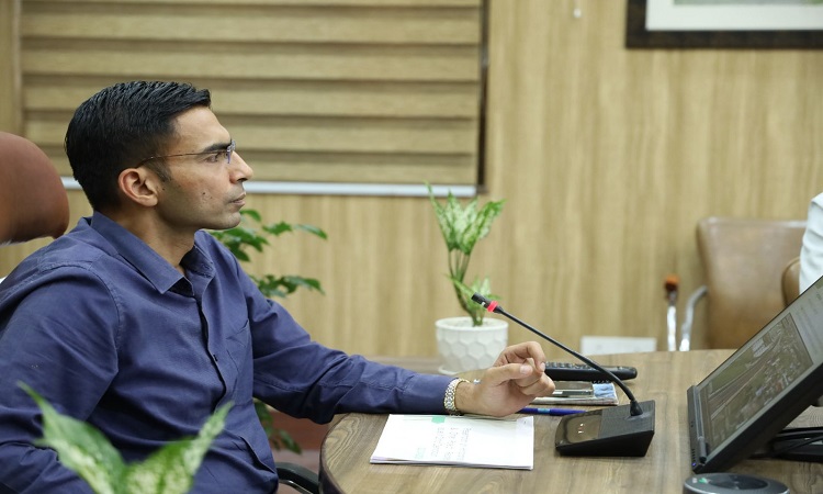 DM Savin Bansal