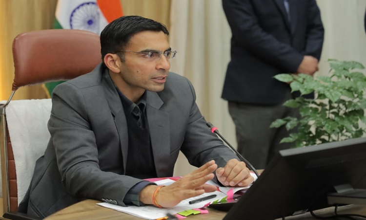 DM Savin Bansal