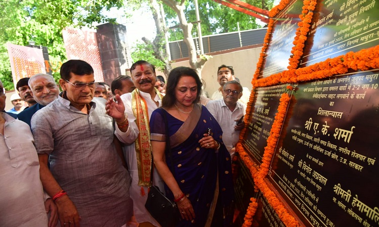 AK Sharma