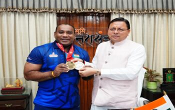 Weightlifter Mukesh Pal met CM Dhami
