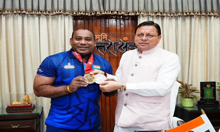 Weightlifter Mukesh Pal met CM Dhami