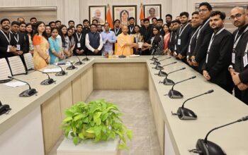 CM Yogi met 45 trainee officers