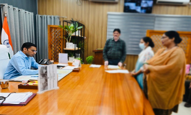 DM Savin Bansal