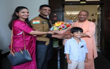 Astronaut Group Captain Shubhanshu Shukla met CM Yogi