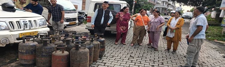 illegal gas refilling