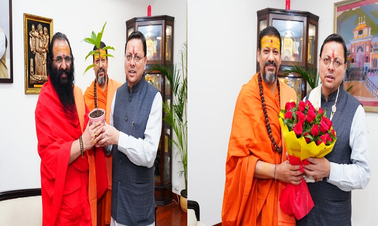 Kailashananda Giri Ji Maharaj and Ravindrapuri Ji Maharaj met CM Dhami