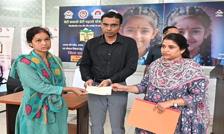 DM Savin Bansal