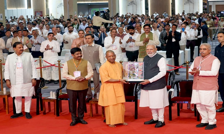 यूपी अब सबसे ज्यादा एक्सप्रेसवे वाला और इंटरनेशनल एयरपोर्ट्स वाला प्रदेश बन चुका है- पीएम