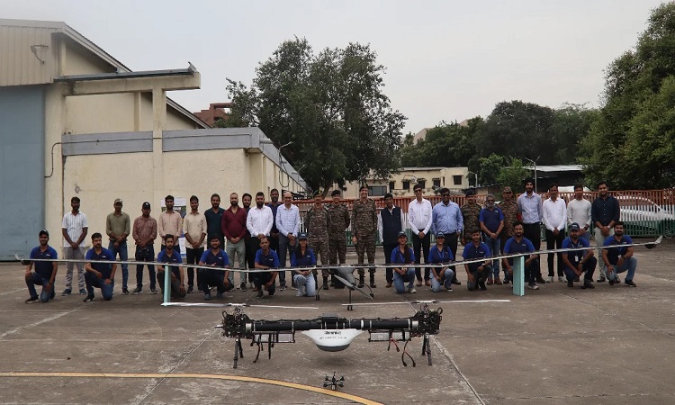 यूपीआईटीएस में सौर ऊर्जा से चलने वाला आधुनिक UAV बना आकर्षण