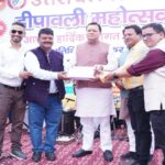 CM Dhami participated in the Diwali Mahotsav-2025 organized by the Uttaranchal Press Club