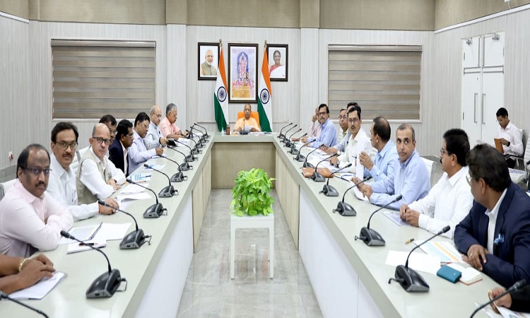 CM Yogi held a meeting on Jal Jeevan Mission