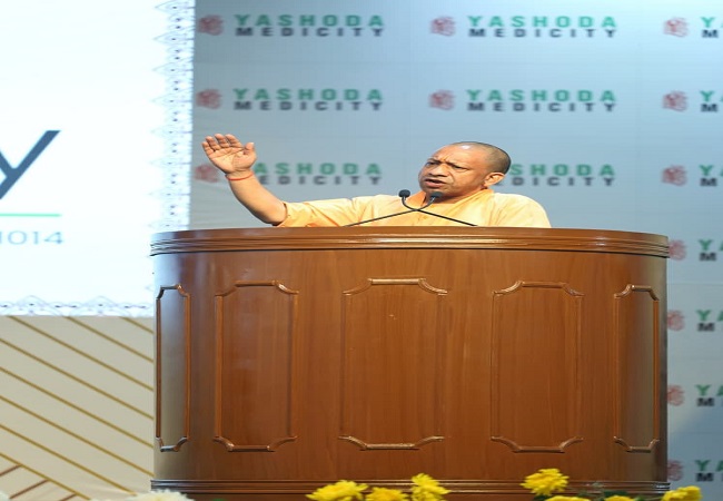 CM Yogi attended the inauguration ceremony of Yashoda Medicity.