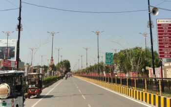 The streets of Ramnagari were illuminated before Deepotsav