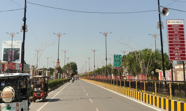 The streets of Ramnagari were illuminated before Deepotsav