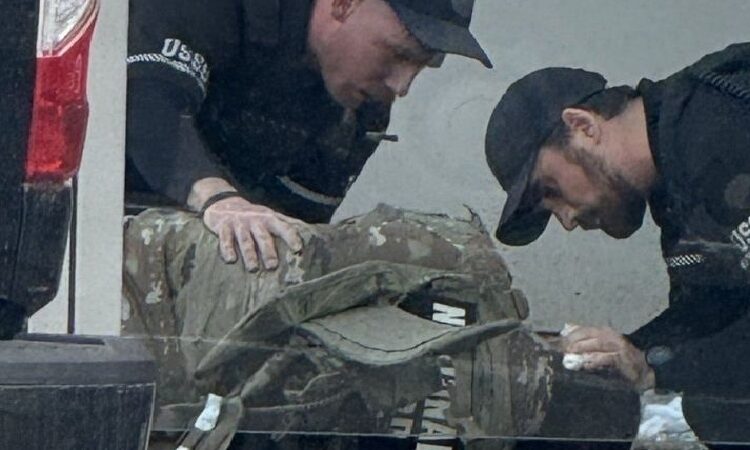 Heavy firing near the White House