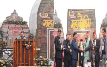 CM Dhami arrived at the 15th Uttarakhand Mahakauthik held in Noida.