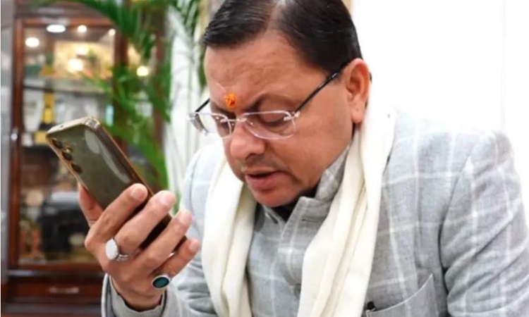 मुख्यमंत्री ने एंजेल चकमा के पिता से की फोन पर वार्ता